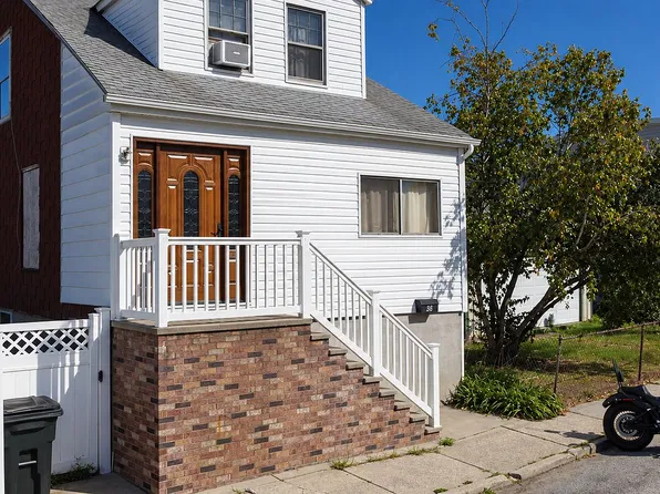 36 Ebony Ct, Brooklyn, NY 11229