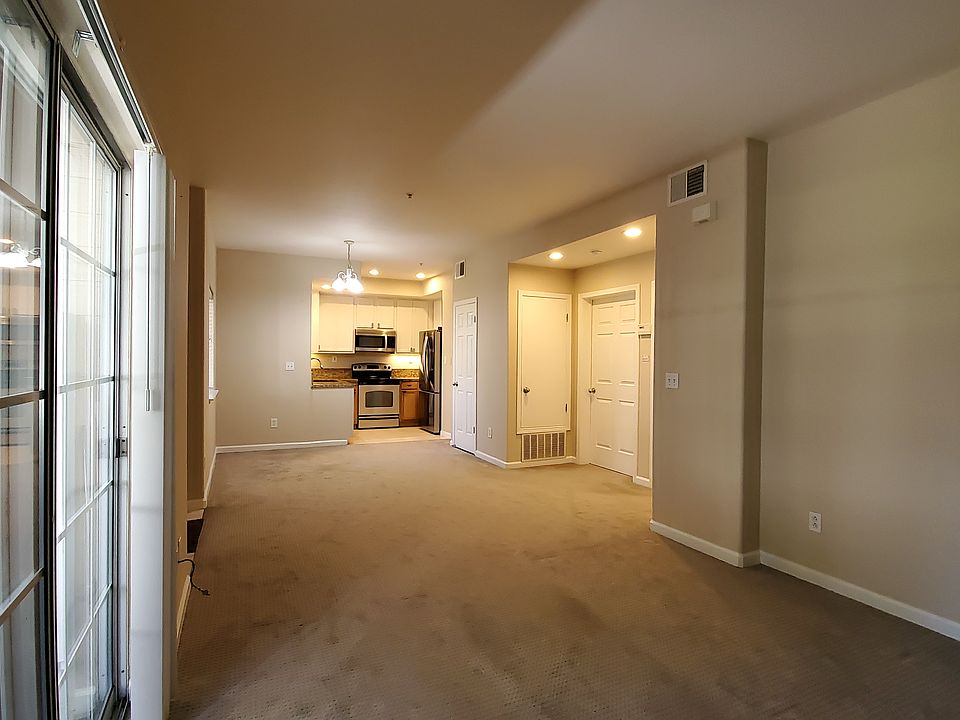 1st image of 5471 Sanchez Dr