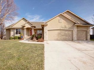 605 S Sandtrap St, Wichita, KS 67235
