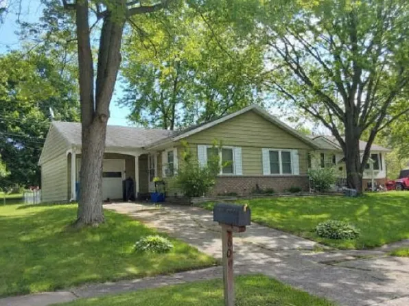 609 Airedale Dr, Hartford City, IN 47348