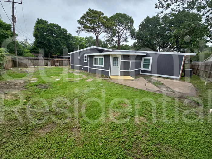 6813 Hazen St — Photo 19