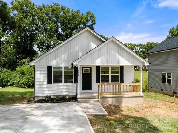 205 S Slack St, Albemarle, NC 28001