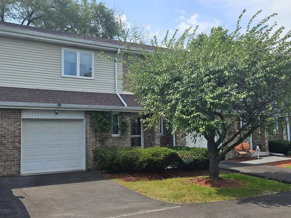 10956 S 76th Ave #I, Palos Hills, IL 60465