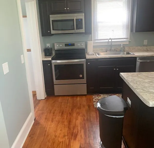 2145 Monroe St — Photo 11