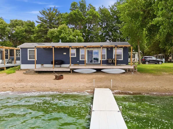6413 Hares Point Rd, Wentworth, SD 57075