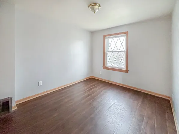 5156 W 63rd Pl, Chicago, IL 60638