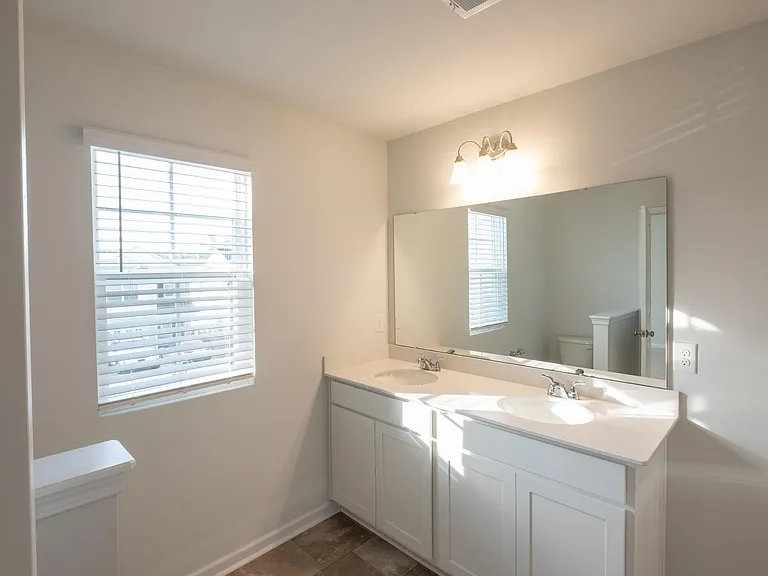 2781 Prince Charles Ct — Photo 18