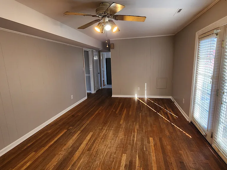 510 Kingston Hall Ct — Photo 12