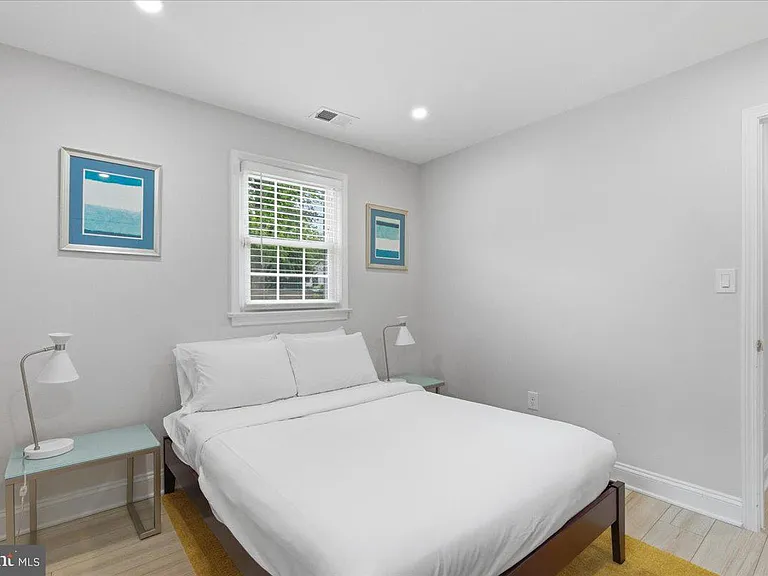 3823 Duke St — Photo 19
