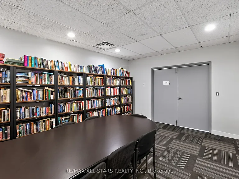 155 Dalhousie St #827 — Photo 33