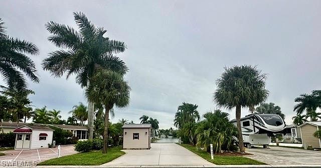 1st image of 1318 Silver Lakes BLVD