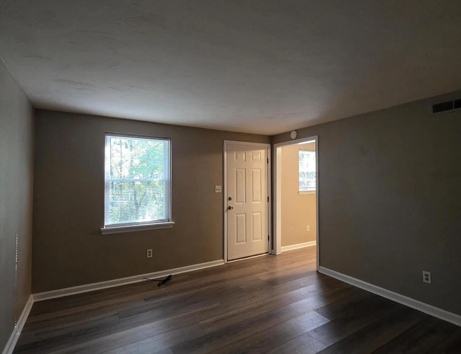 1 bed, 1.0 bath, 546 sqft, $1,050 — Photo 4