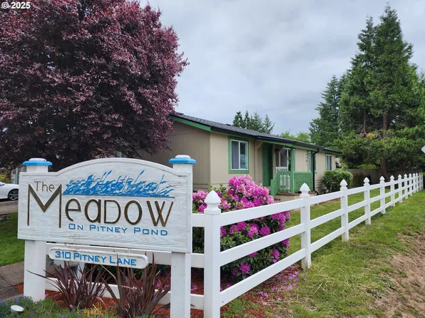 310 Pitney Ln Unit 1, Junction City, OR 97448