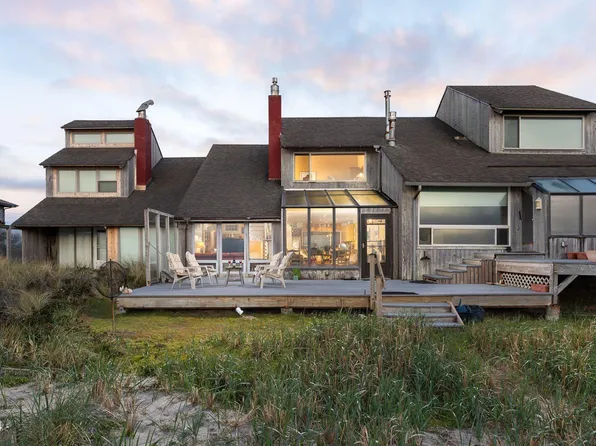 315 Salishan Dr #10, Gleneden Beach, OR 97388