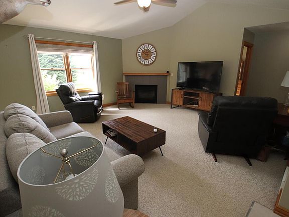 2nd image of 843 Crystal ROAD