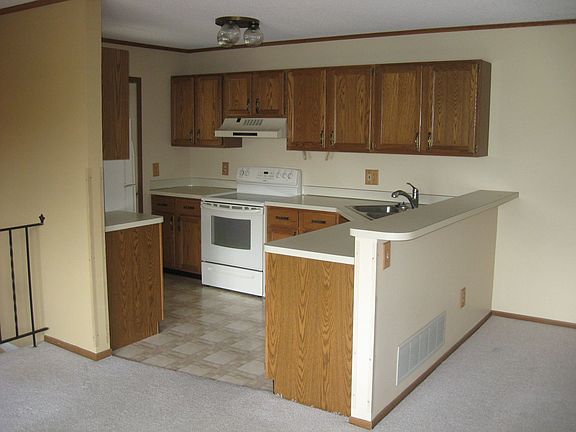 5th image of 24 125th Ln NW