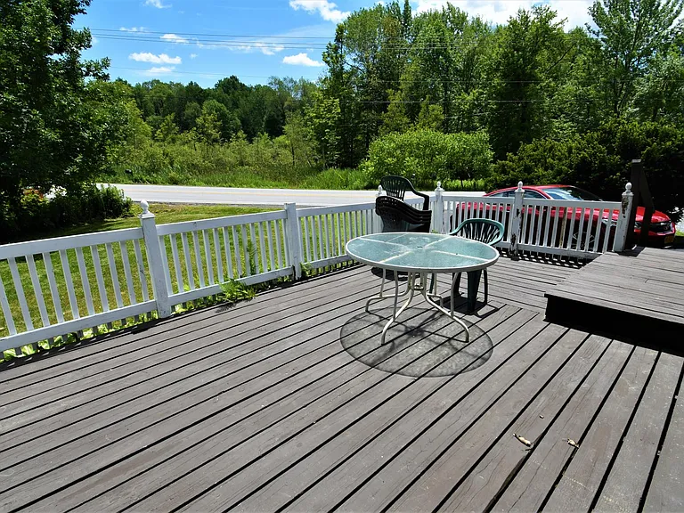 165 Daniels Rd — Photo 3