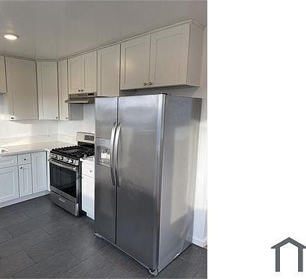 2nd image of 10910 Avalon Blvd #2