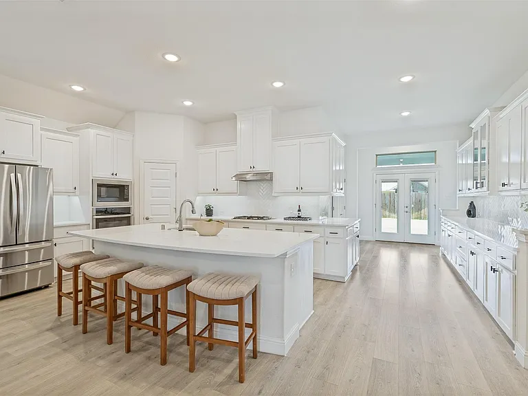 5304 Babcock Rd — Photo 6