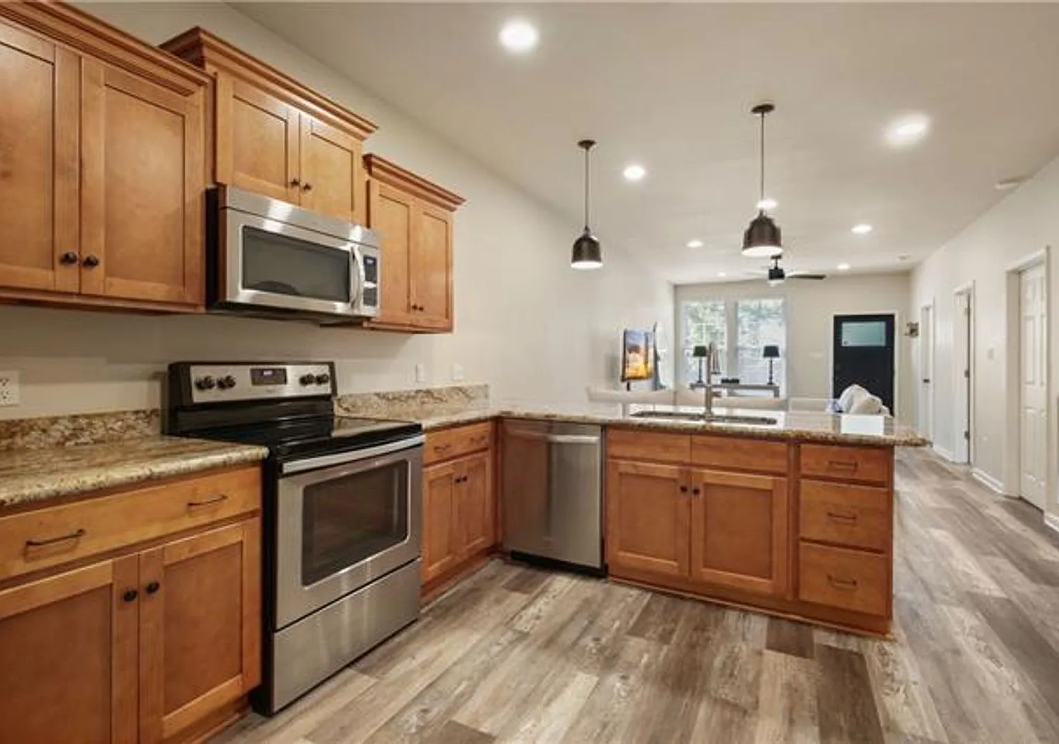Townhouse in Olde Towne Slidell — Photo 4