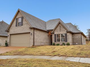 1205 McMillan Rd, Southaven, MS 38671