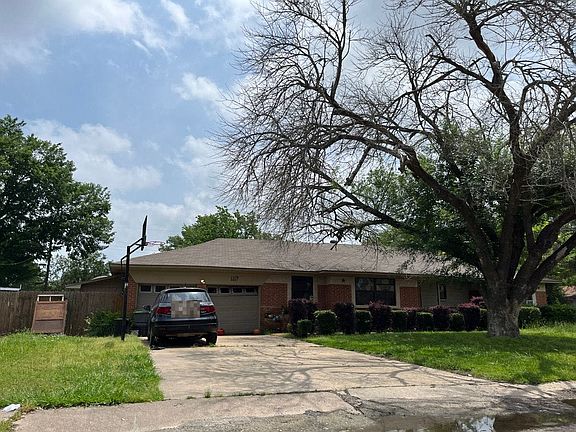 2nd image of 1117 Crestview Dr