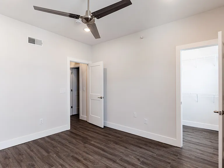 722 E McMillan St #3 — Photo 6