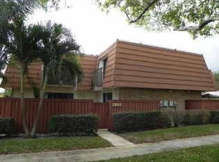 2893 SW 11th Pl N, Deerfield Beach, FL 33442