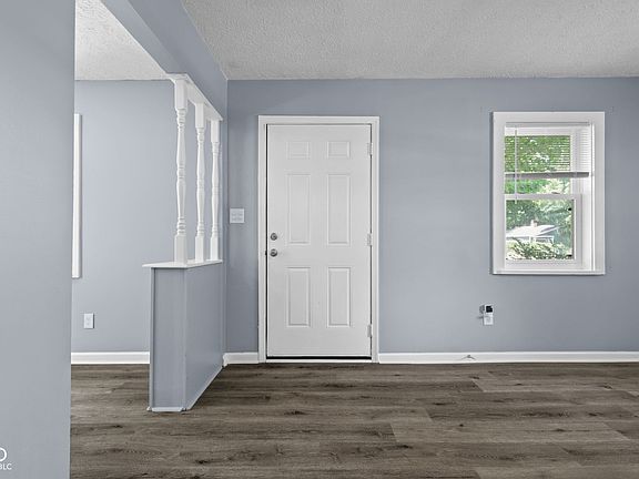 2nd image of 2646 Walker Ave