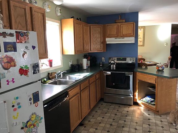 3rd image of 112 Lynx Ct