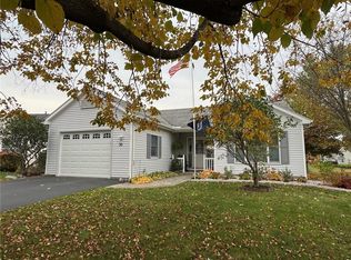 30 Freedom Pond Ln, North Chili, NY 14514