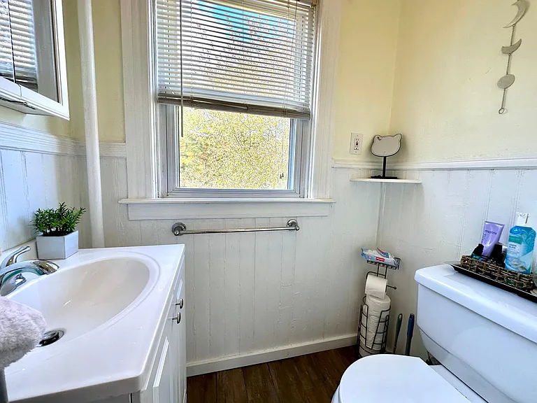 109 Arlington Ave #2 — Photo 8