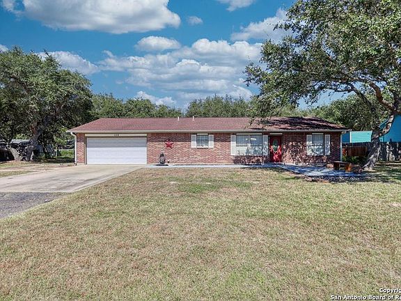 3rd image of 108 Wayside Ln