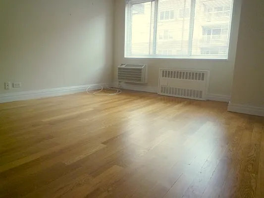 Rented by Stonehenge NYC LLC | media 12