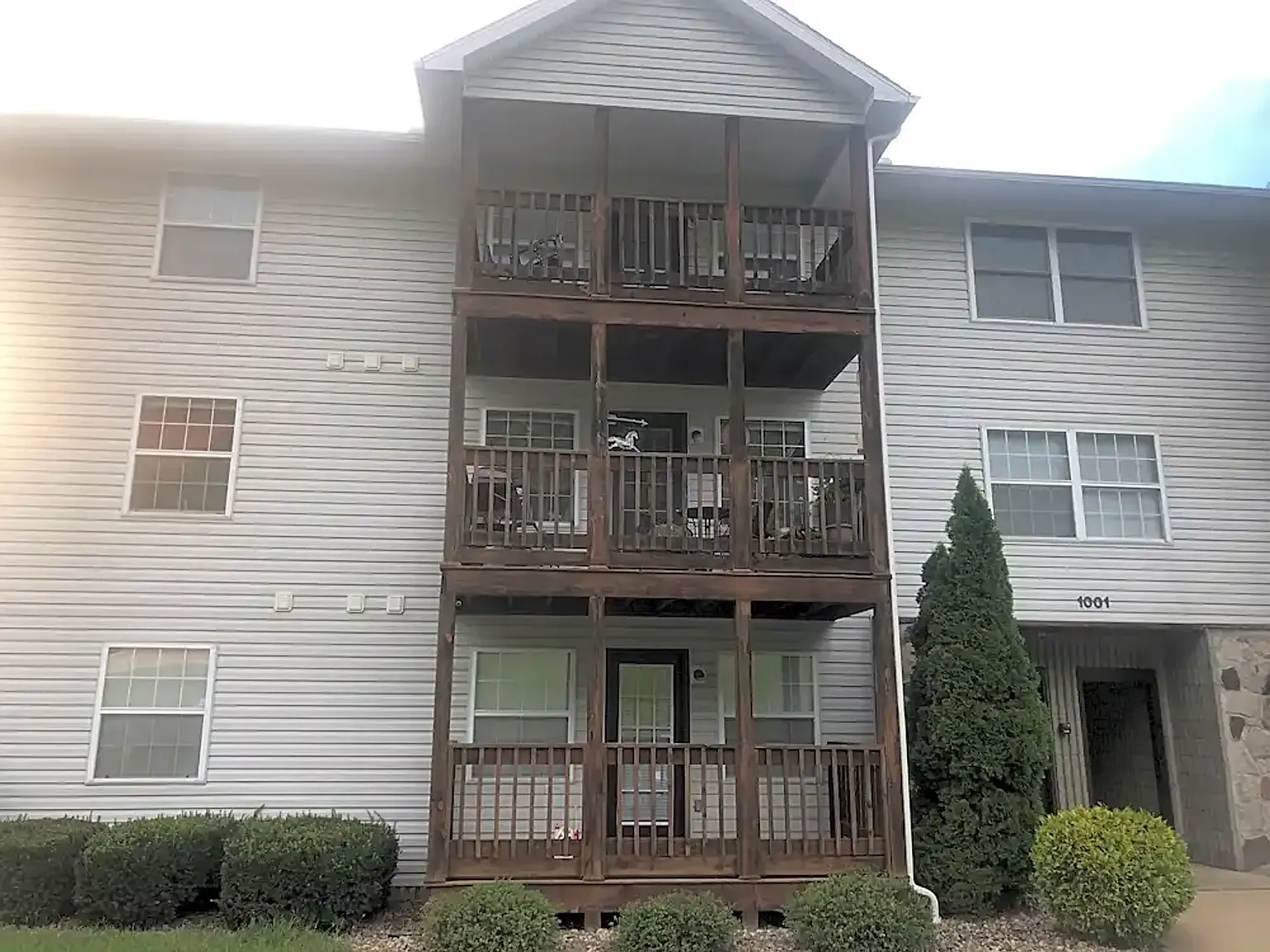 Hall Valley Apartments — Photo 4