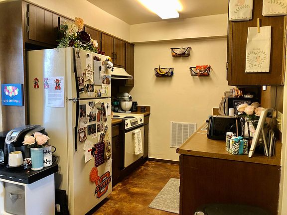 5th image of 704 W 8th Ave #6
