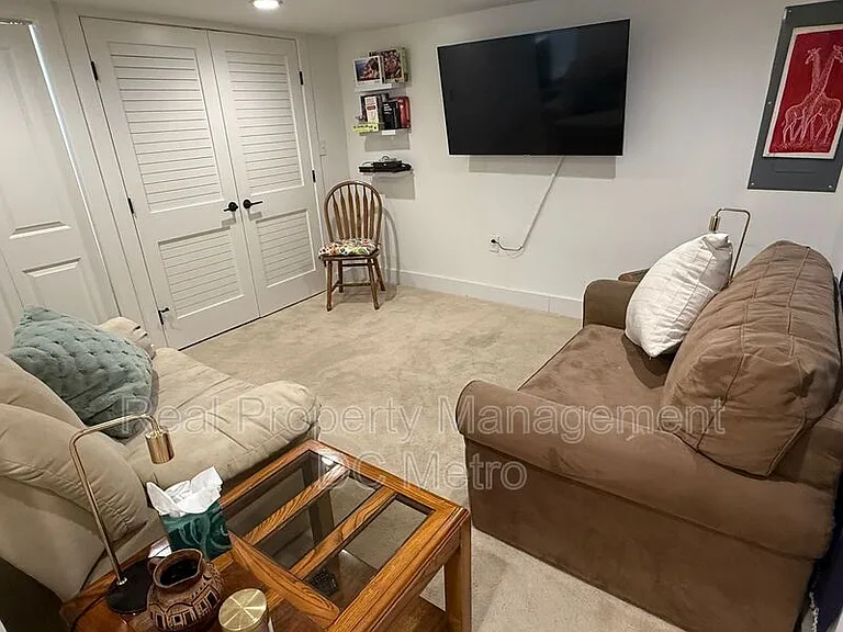 1711 Lang Pl NE — Photo 14