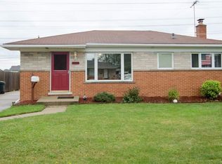 25342 Palomino Ave, Warren, MI 48089