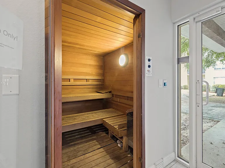 Coastline Apartments — Photo 2