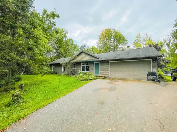 9205 Woehrle Ln, Marshfield, WI 54449