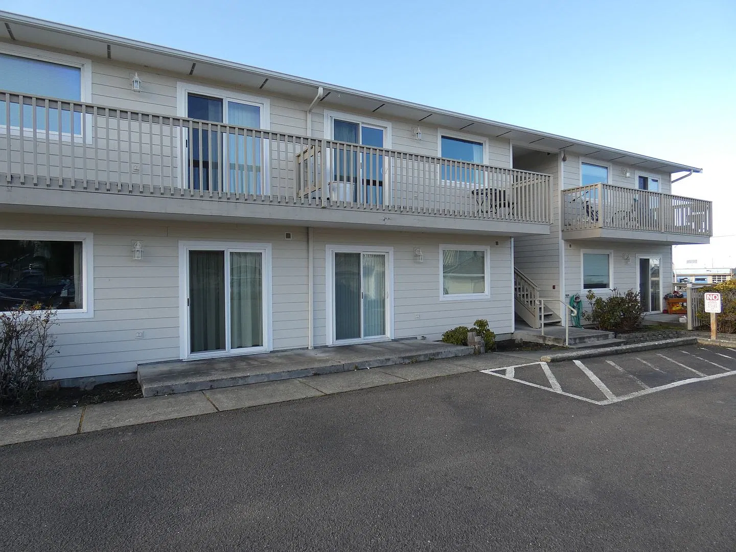 1021e2 - G&G Sunrise — Photo 3