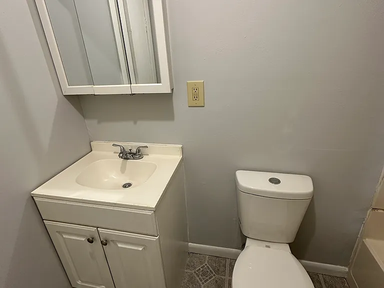 1495 State St #1-F — Photo 9