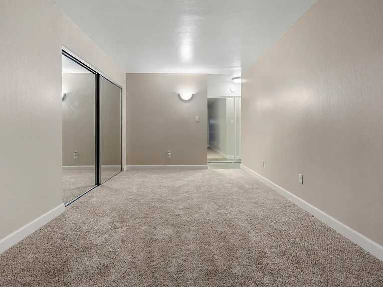 1435 Creekside Dr — Photo 19