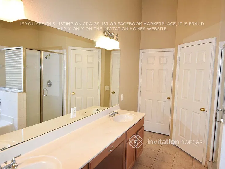 1631 Regal Mist Loop — Photo 11