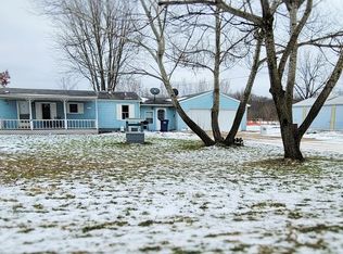 9930 E Jones Rd, Bellevue, MI 49021