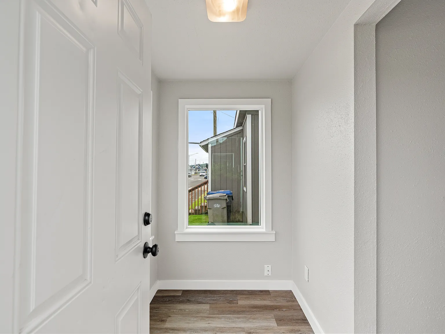 2 bed, 656 sqft, $1,250 — Photo 3