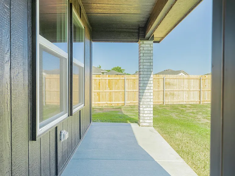 4306 W Country Club Dr — Photo 29