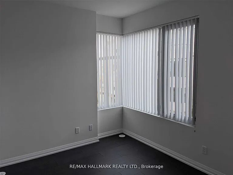 1010 Portage Pkwy #Townhouse 15 — Photo 14