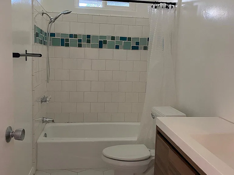 534 Lado De Loma Dr — Photo 9