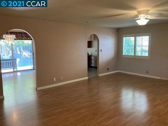 4th image of 1586 Catlin Dr